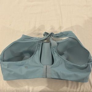 Lululemon All Powered Up Bra. 40DD. Medium/High support.